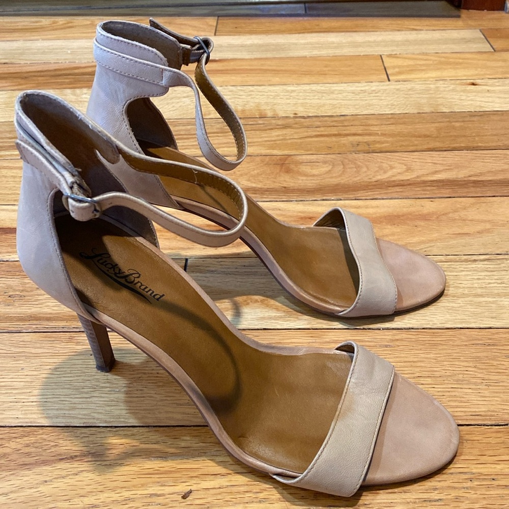 Leather tan heels, size 10.